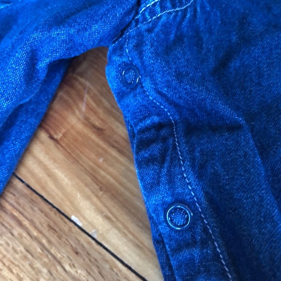 6-9M 2 piece bundle. - Picture 2 of 7